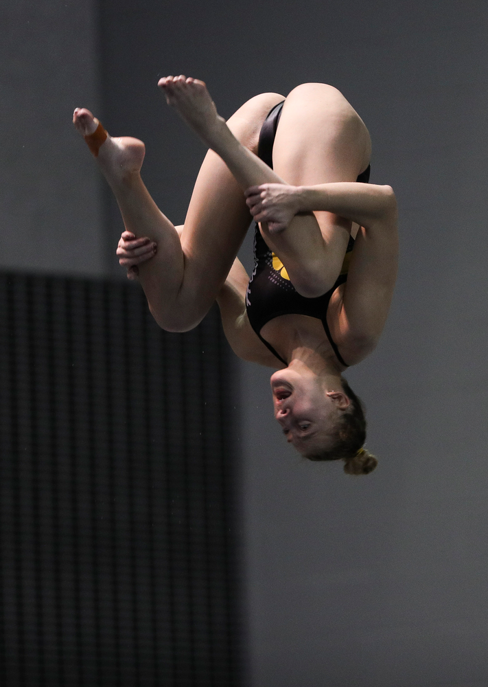 Iowa's Sam Tamborski competes in the women's 3-meter springboard competition during the third day of the Hawkeye Invitational at the Campus Recreation and Wellness Center on November 16, 2018. (Tork Mason/hawkeyesports.com)