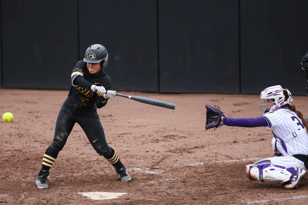 Iowa outfielder Lea Thompson (7) at game 2 vs Northwestern on Saturday, March 30, 2019 at Bob Pearl Field. (Lily Smith/hawkeyesports.com)