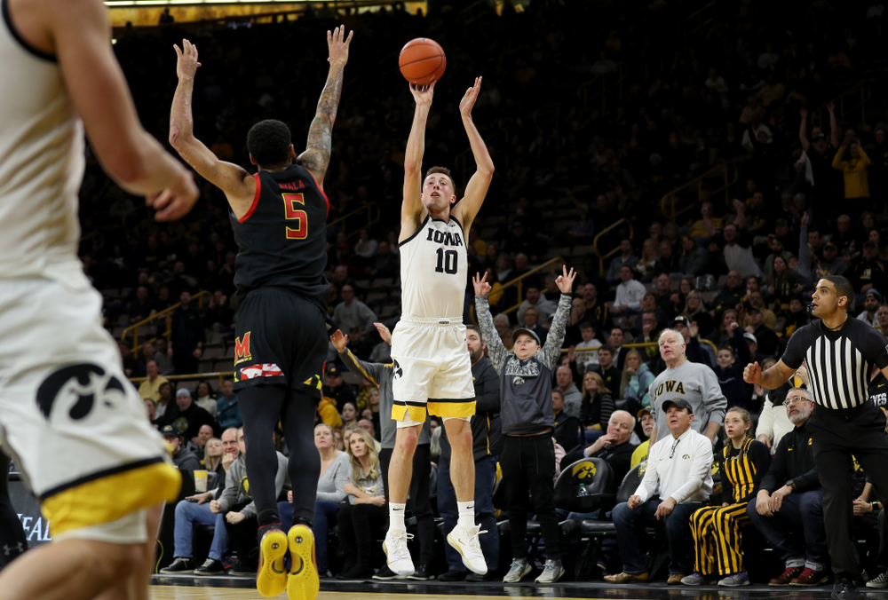Iowa Hawkeyes guard Joe Wieskamp (10) knocks down a three point basket against the Maryland Terrapins Friday, January 10, 2020 at Carver-Hawkeye Arena. (Brian Ray/hawkeyesports.com)