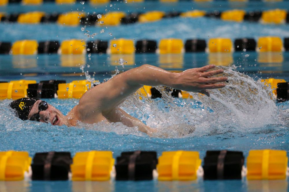 Iowa's B team at the 1,650-yard freestyle race Saturday, March 2, 2019 at the Campus Recreation and Wellness Center. (Lily Smith/hawkeyesports.com)