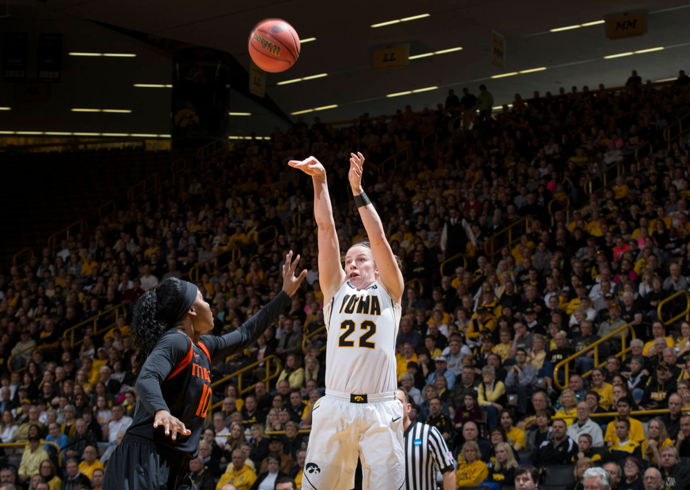 The Iowa Hawkeyes Face The Miami Hurricanes University Of Iowa