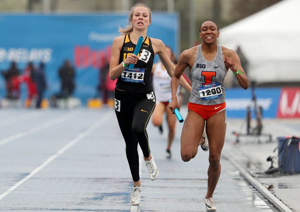 Iowa's Payton Wensel runs the women's 1600 meter relay event during the third day of the Drake Relays at Drake Stadium in Des Moines on Saturday, Apr. 27, 2019. (Stephen Mally/hawkeyesports.com)