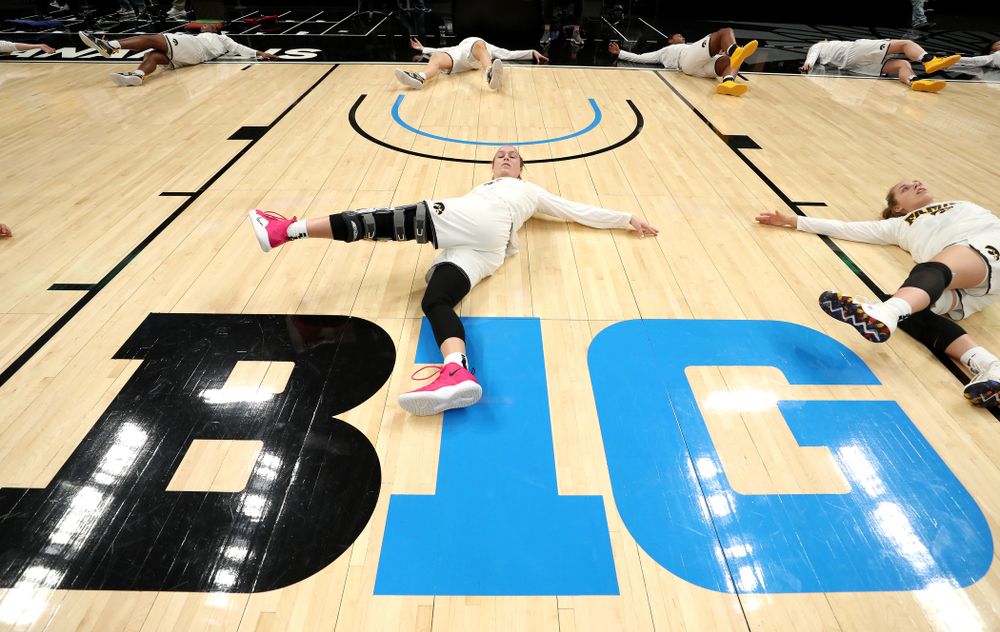 Iowa Hawkeyes guard Makenzie Meyer (3) against the Indiana Hoosiers in the quarterfinals of the Big Ten Tournament Friday, March 8, 2019 at Bankers Life Fieldhouse in Indianapolis, Ind. (Brian Ray/hawkeyesports.com)