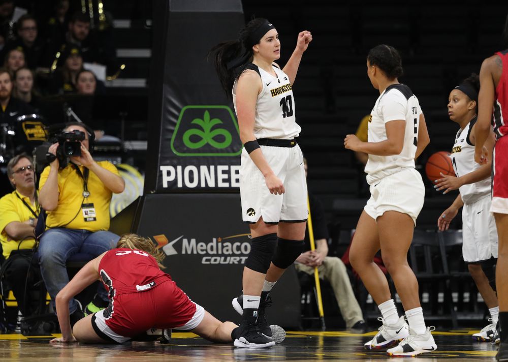 Iowa Hawkeyes forward Megan Gustafson (10) against the IUPUI Jaguars Saturday, December 8, 2018 at Carver-Hawkeye Arena. (Brian Ray/hawkeyesports.com)