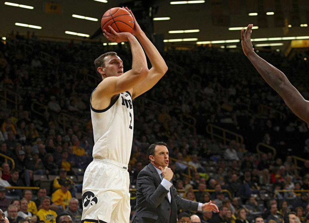 Iowa Hawkeyes forward Jack Nunge (2) shoots during the first half of their game at Carver-Hawkeye Arena in Iowa City on Friday, Nov 8, 2019. (Stephen Mally/hawkeyesports.com)