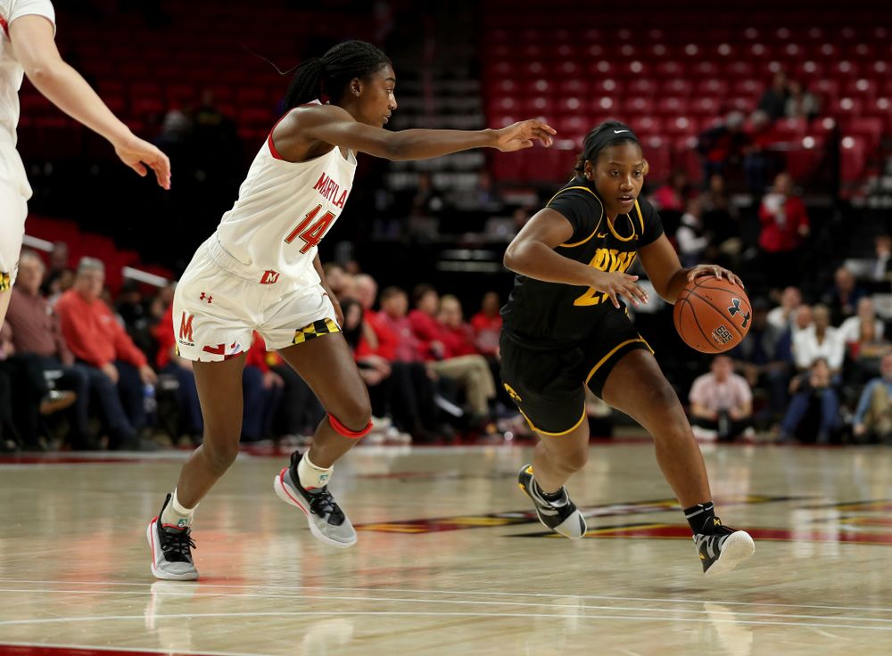 Iowa Hawkeyes guard Zion Sanders (21) against the Maryland Terrapins Thursday, February 13, 2020 at the Xfinity Center in College Park, MD. (Brian Ray/hawkeyesports.com)