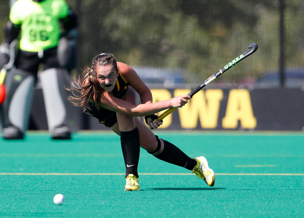 Iowa Hawkeyes Anthe Nijziel (6) against the Penn Quakers Friday, September 14, 2018 at Grant Field. (Brian Ray/hawkeyesports.com)