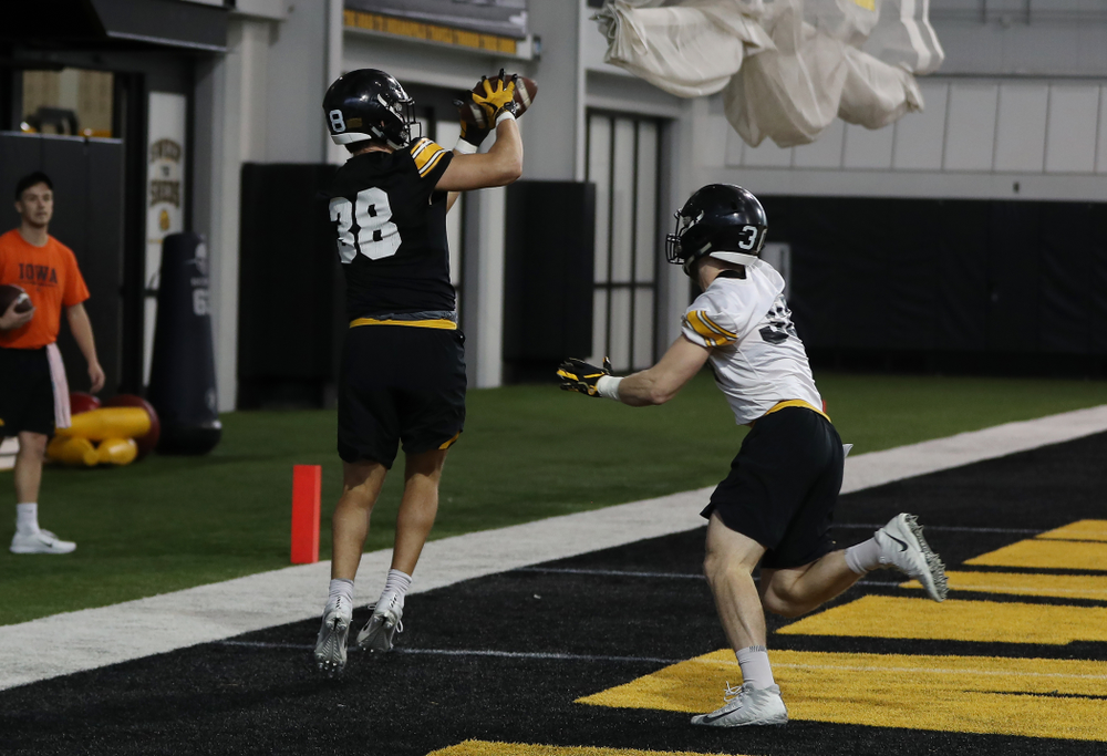 Iowa Hawkeyes tight end T.J. Hockenson (38) during preparation for the 2019 Outback Bowl Tuesday, December 18, 2018 at the Hansen Football Performance Center. (Brian Ray/hawkeyesports.com)