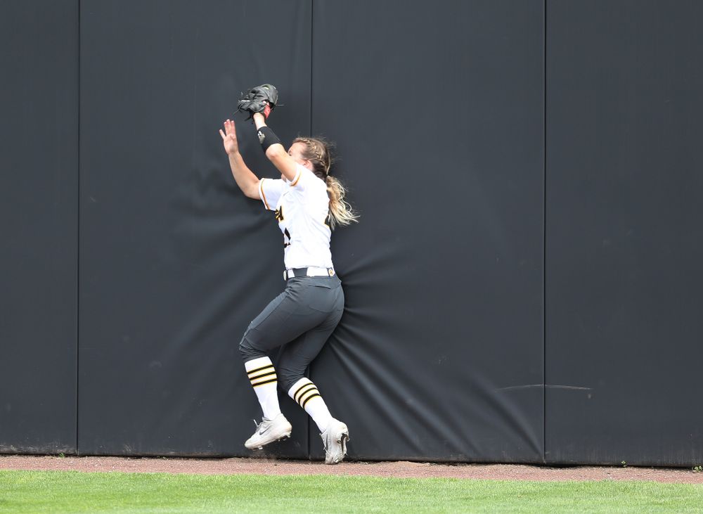 Iowa Hawkeyes Havyn Monteer (21) against the Ohio State Buckeyes on senior day Sunday, May 5, 2019 at Pearl Field. (Brian Ray/hawkeyesports.com)