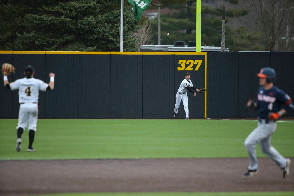 Iowa outfielder Ben Norman (9) at game 1 vs Illinois on Friday, March 29, 2019 at Duane Banks Field. (Lily Smith/hawkeyesports.com)