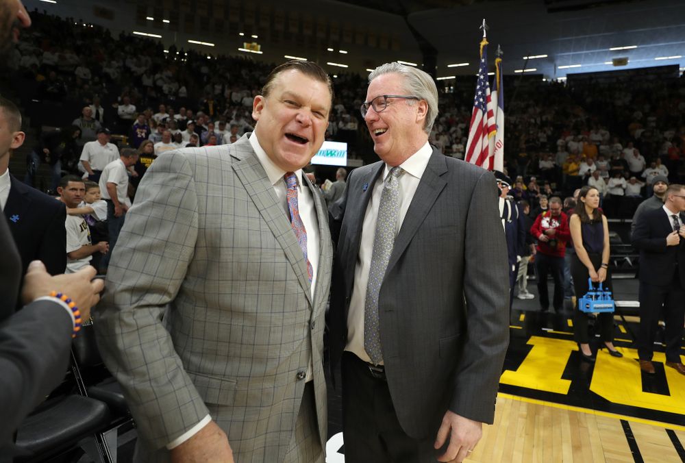 Iowa Hawkeyes head coach Fran McCaffery talks with Illinois Fighting Illini head coach Brad Underwood Sunday, February 2, 2020 at Carver-Hawkeye Arena. (Brian Ray/hawkeyesports.com)