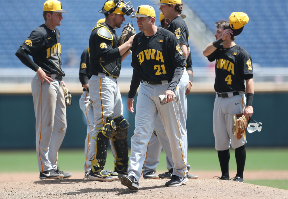 Iowa Hawkeyes head coach Rick Heller against the Nebraska Cornhuskers in the first round of the Big Ten Baseball Tournament Friday, May 24, 2019 at TD Ameritrade Park in Omaha, Neb. (Brian Ray/hawkeyesports.com)