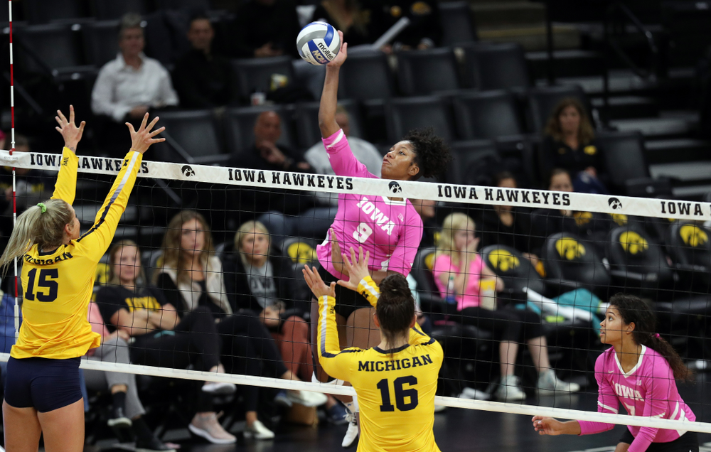 Iowa Hawkeyes middle blocker Amiya Jones (9) against the Michigan Wolverines Friday, October 11, 2019 at Carver-Hawkeye Arena.(Brian Ray/hawkeyesports.com)