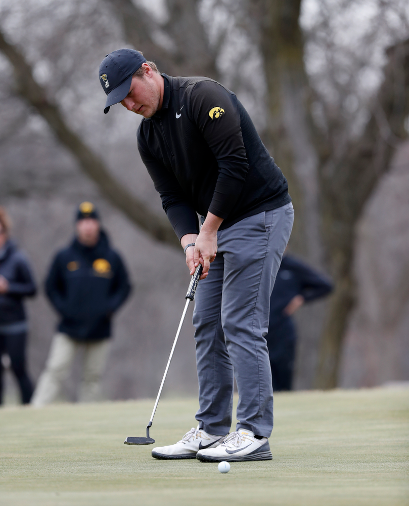 Alex Schaake during the 2018 Hawkeye Invitational Friday, April 13, 2018 at Finkbine Golf Course. (Brian Ray/hawkeyesports.com)