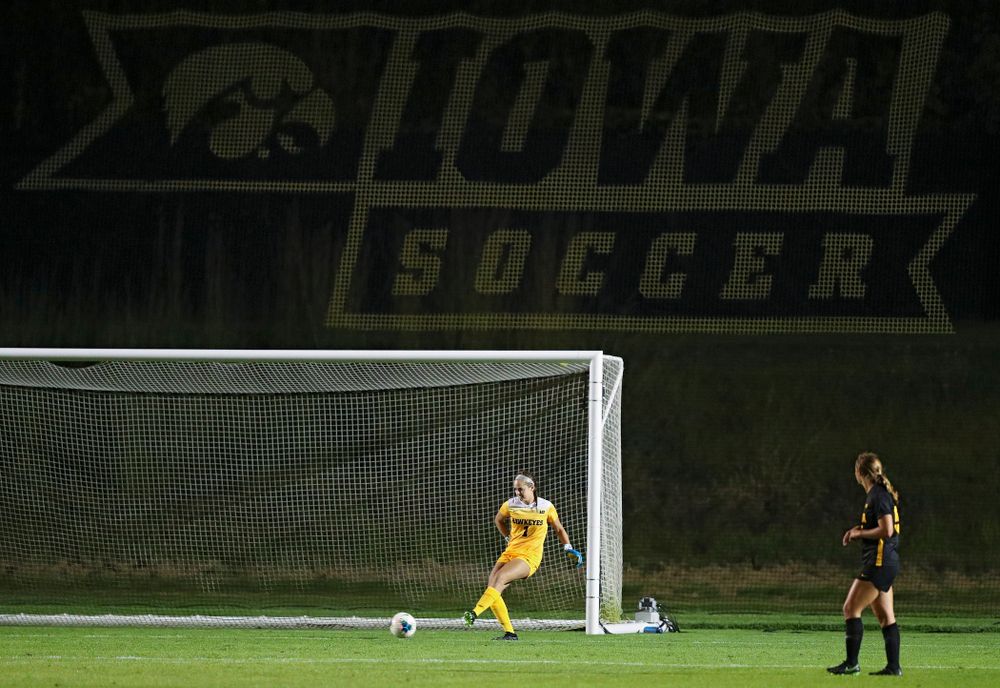 Iowa goalkeeper Claire Graves (1) passes the ball during the second half of their match against Western Michigan at the Iowa Soccer Complex in Iowa City on Thursday, Aug 22, 2019. (Stephen Mally/hawkeyesports.com)