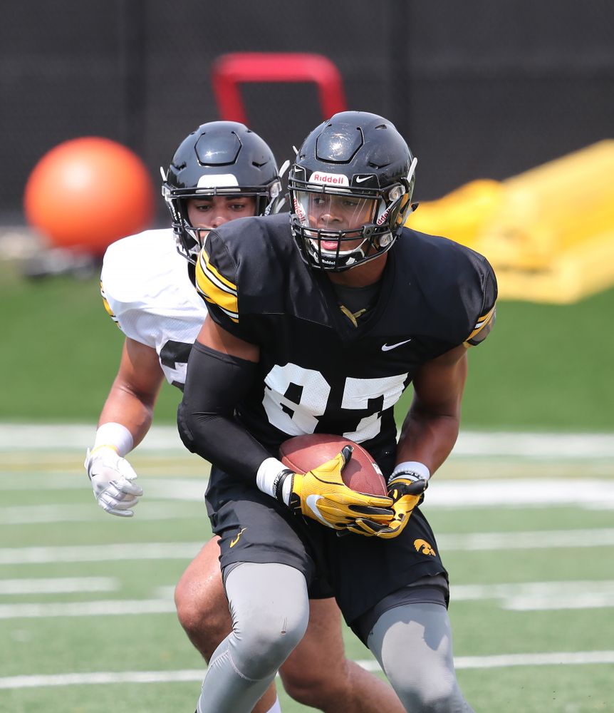 Iowa Hawkeyes tight end Noah Fant (87) during the third practice of fall camp Sunday, August 5, 2018 at the Kenyon Football Practice Facility. (Brian Ray/hawkeyesports.com)