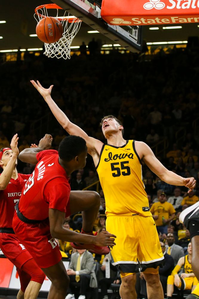 Iowa Hawkeyes center Luka Garza (55) attempts to catch a layup during the Iowa men’s basketball game vs Rutgers on Wednesday, January 22, 2020 at Carver-Hawkeye Arena. (Lily Smith/hawkeyesports.com)