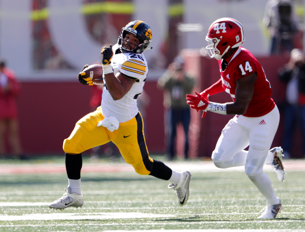 Iowa Hawkeyes running back Toren Young (28) against the Indiana Hoosiers Saturday, October 13, 2018 at Memorial Stadium, in Bloomington, Ind. (Brian Ray/hawkeyesports.com)