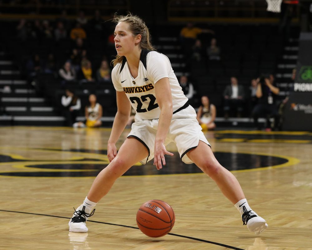 Iowa Hawkeyes guard Kathleen Doyle (22) against the Michigan Wolverines Thursday, January 17, 2019 at Carver-Hawkeye Arena. (Brian Ray/hawkeyesports.com)