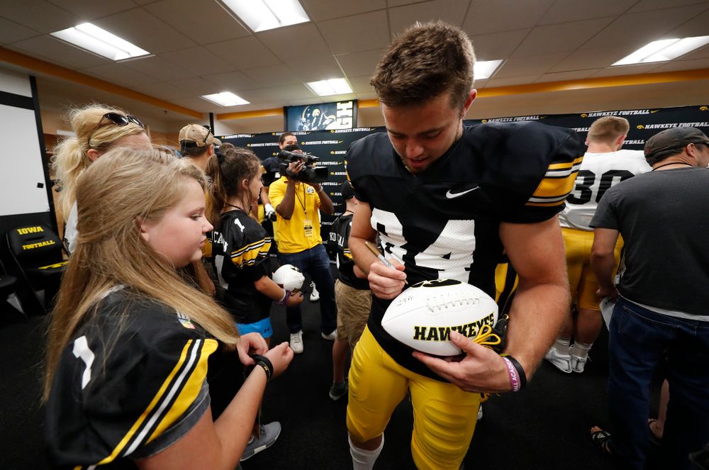 Iowa Hawkeyes wide receiver Nick Easley (84) during Kids Day Saturday, August 11, 2018 at Kinnick Stadium. (Brian Ray/hawkeyesports.com)