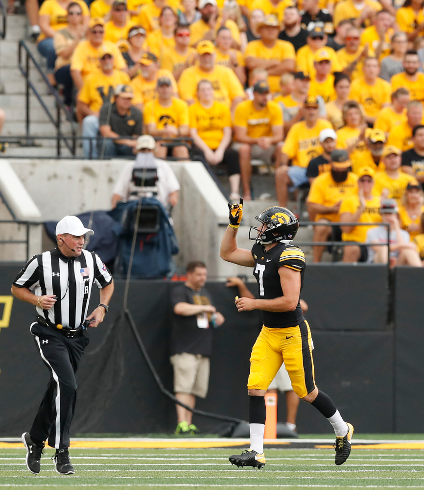 Iowa Hawkeyes punter Colten Rastetter (7) against the Northern Illinois Huskies Saturday, September 1, 2018 at Kinnick Stadium. (Brian Ray/hawkeyesports.com)