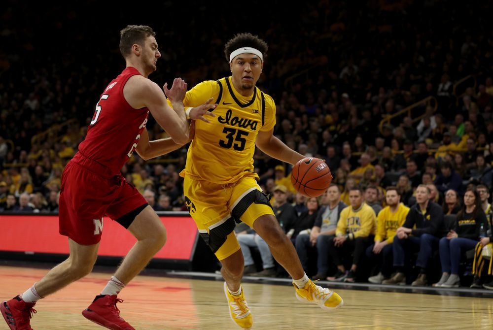 Iowa Hawkeyes forward Cordell Pemsl (35) against the Nebraska Cornhuskers Saturday, February 8, 2020 at Carver-Hawkeye Arena. (Brian Ray/hawkeyesports.com)