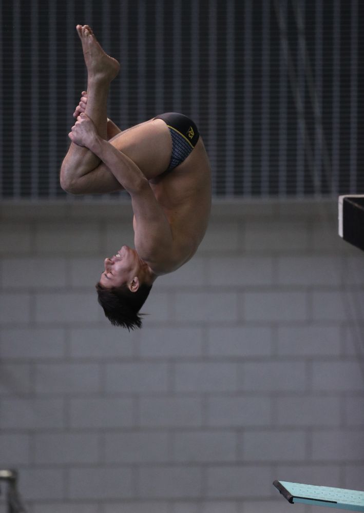 Iowa's Jonatan Posligua competes on the 3-meter springboard during the third day of the 2019 Big Ten Swimming and Diving Championships Thursday, February 28, 2019 at the Campus Wellness and Recreation Center. (Brian Ray/hawkeyesports.com)