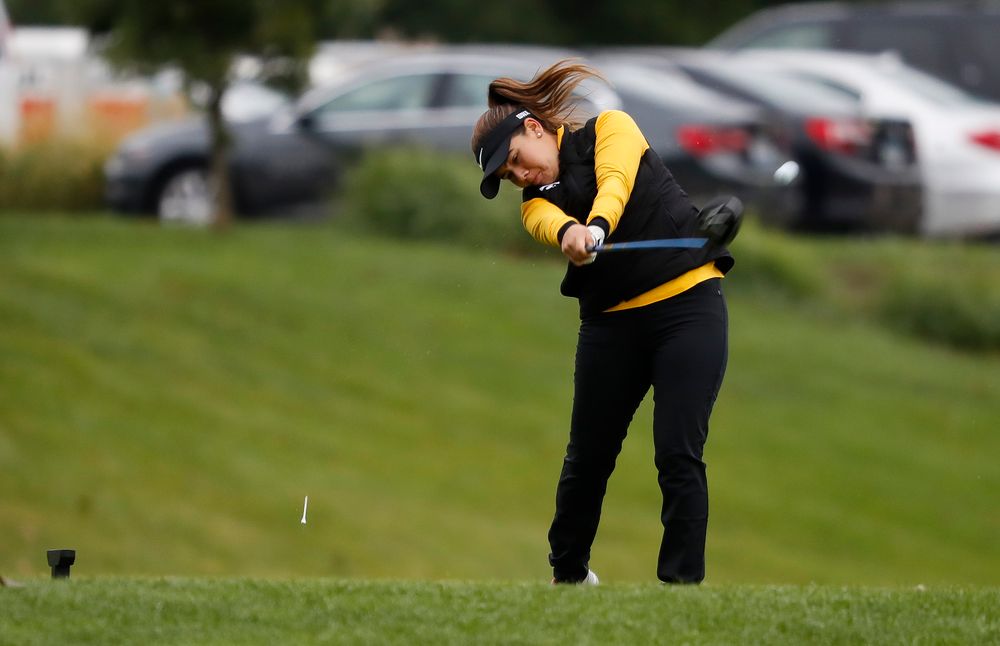 Iowa's Manuela Lizarazu tees off during the Diane Thomason Invitational at Finkbine Golf Course on September 29, 2018. (Tork Mason/hawkeyesports.com)