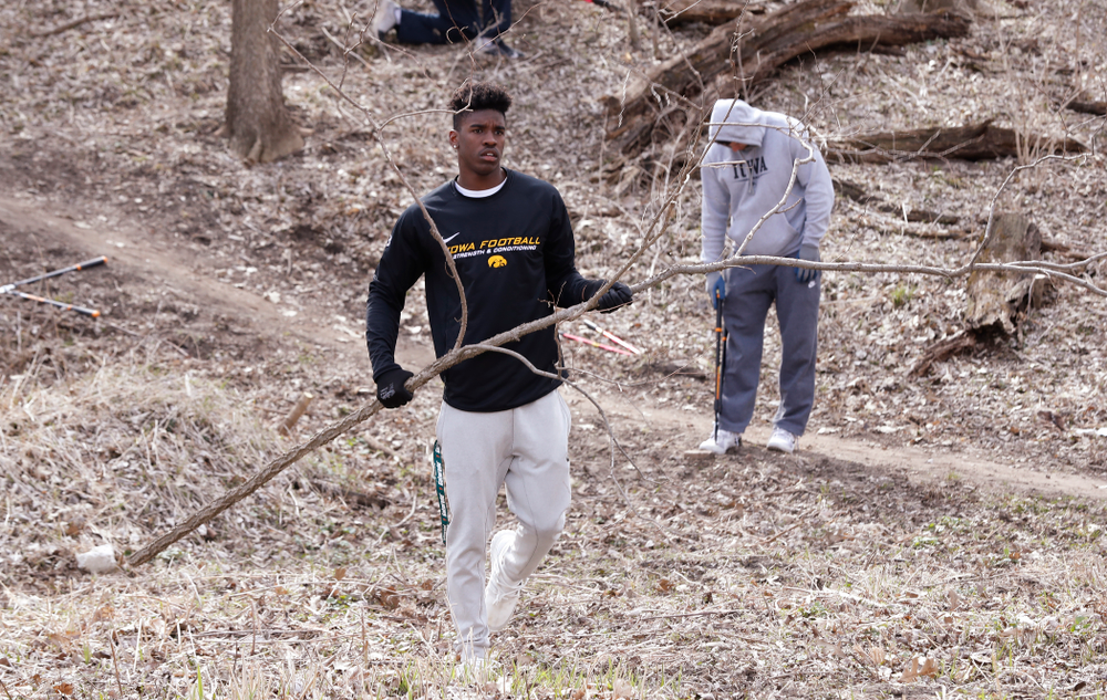 Hawkeye Football players volunteer during the Iowa Athletics Department's annual Day of Caring Sunday, April 22, 2018. (Brian Ray/hawkeyesports.com)