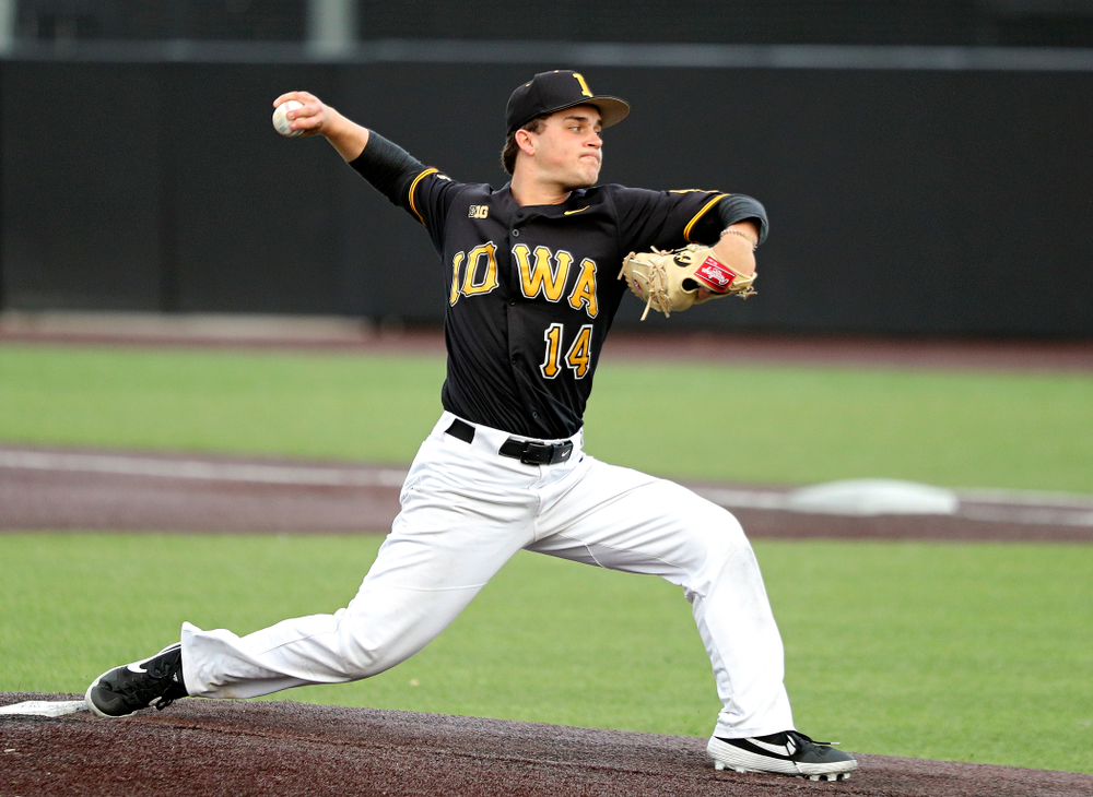Iowa pitcher Jake Zaetta (14) delivers to the plate during the fifth inning of the first game of the Black and Gold Fall World Series at Duane Banks Field in Iowa City on Tuesday, Oct 15, 2019. (Stephen Mally/hawkeyesports.com)