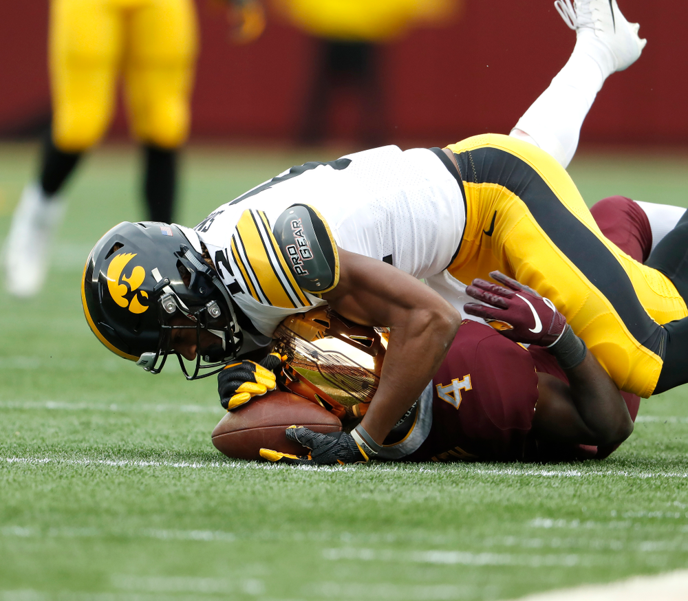 Iowa Hawkeyes wide receiver Brandon Smith (12) makes a catch against the Minnesota Golden Gophers Saturday, October 6, 2018 at TCF Bank Stadium. (Brian Ray/hawkeyesports.com)