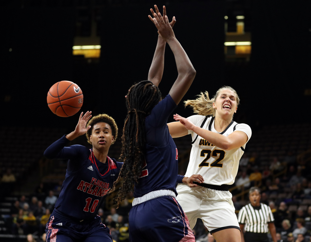 Iowa Hawkeyes guard Kathleen Doyle (22) against Florida Atlantic University Thursday, November 7, 2019 at Carver-Hawkeye Arena. (Brian Ray/hawkeyesports.com)
