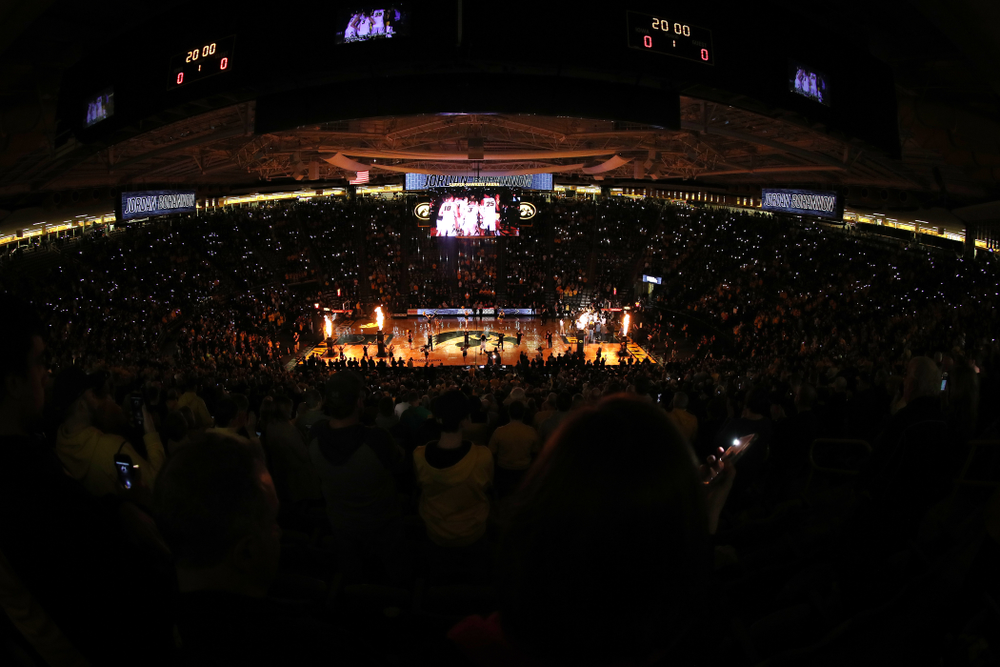 The Iowa Hawkeyes against the Michigan Wolverines Friday, February 1, 2019 at Carver-Hawkeye Arena. (Brian Ray/hawkeyesports.com)
