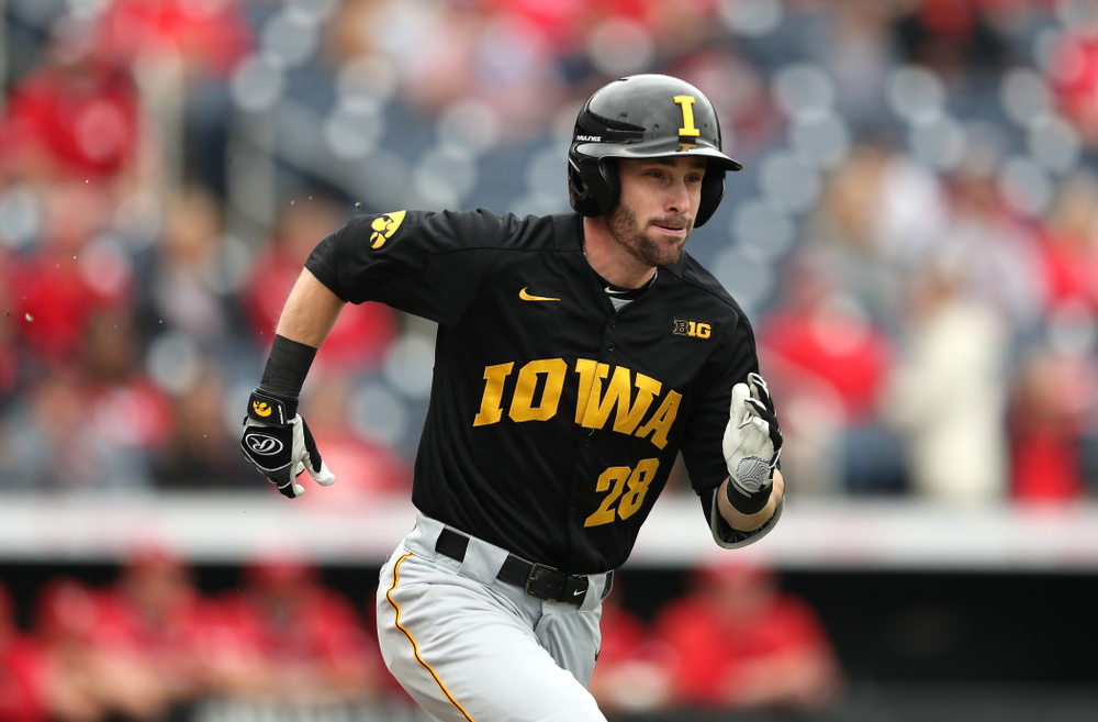 Iowa Hawkeyes Chris Whelan (28) against the Nebraska Cornhuskers in the first round of the Big Ten Baseball Tournament Friday, May 24, 2019 at TD Ameritrade Park in Omaha, Neb. (Brian Ray/hawkeyesports.com)