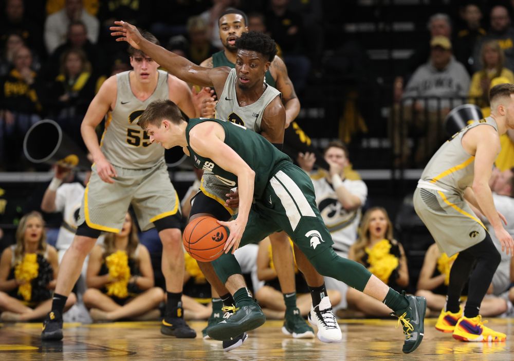 Iowa Hawkeyes forward Tyler Cook (25) against the Michigan State Spartans Thursday, January 24, 2019 at Carver-Hawkeye Arena. (Brian Ray/hawkeyesports.com)