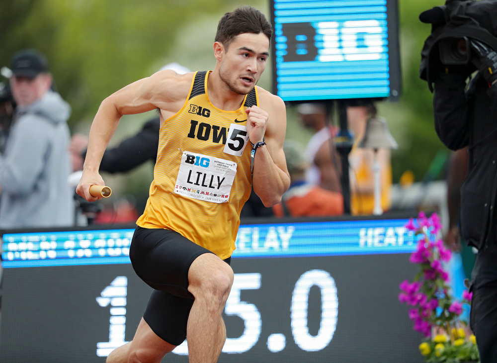 Iowa's Carter Lilly runs his section of the 1600 meter relay event on the third day of the Big Ten Outdoor Track and Field Championships at Francis X. Cretzmeyer Track in Iowa City on Sunday, May. 12, 2019. (Stephen Mally/hawkeyesports.com)