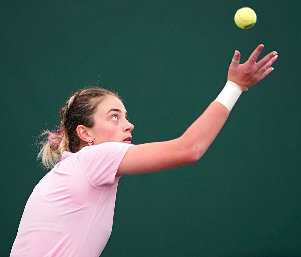 Iowa's Sophie Clark serves the ball during a match against Purdue at the Hawkeye Tennis and Recreation Complex in Iowa City on Friday, Mar. 29, 2019. (Stephen Mally/hawkeyesports.com)