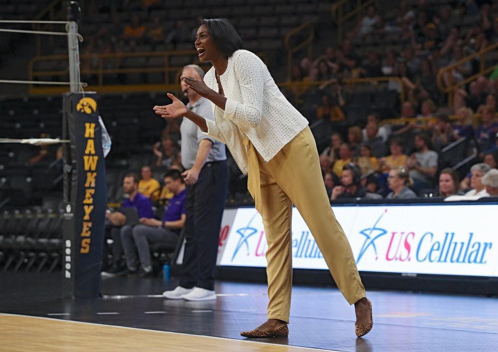 Iowa interim head coach Vicki Brown urges on her team during their Big Ten/Pac-12 Challenge match at Carver-Hawkeye Arena in Iowa City on Saturday, Sep 7, 2019. (Stephen Mally/hawkeyesports.com)