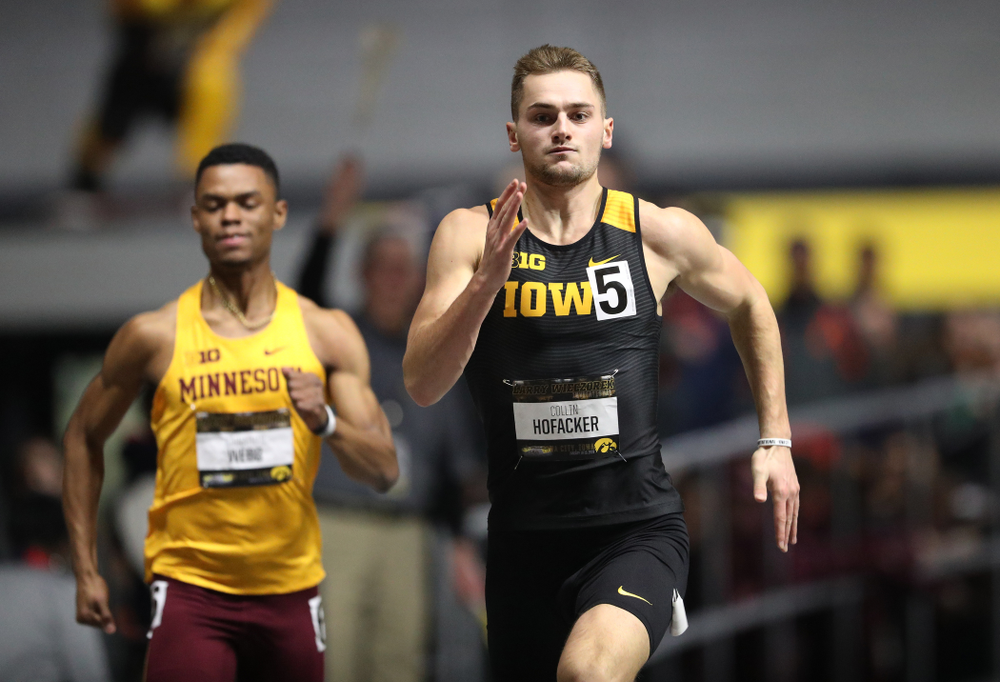 Iowa's Colin Hofacker runs the 200 meter premier during the 2019 Larry Wieczorek Invitational Friday, January 18, 2019 at the Hawkeye Tennis and Recreation Center. (Brian Ray/hawkeyesports.com)