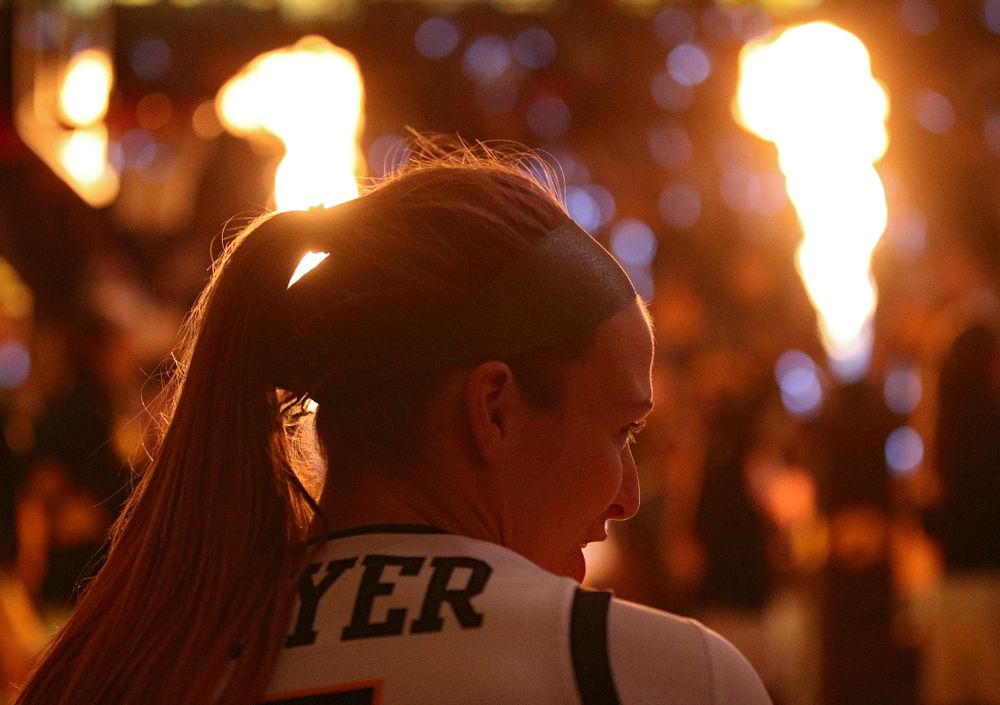 Iowa Hawkeyes guard Makenzie Meyer (3) talks with her teammates as she waits to be introduced before the game at Carver-Hawkeye Arena in Iowa City on Thursday, February 6, 2020. (Stephen Mally/hawkeyesports.com)