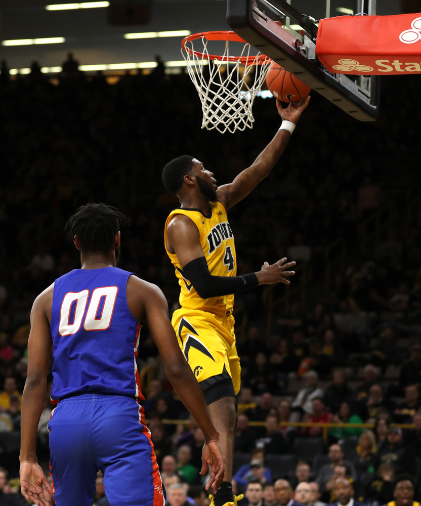 Iowa Hawkeyes guard Isaiah Moss (4) against the Savannah State Tigers Saturday, December 22, 2018 at Carver-Hawkeye Arena. (Brian Ray/hawkeyesports.com)