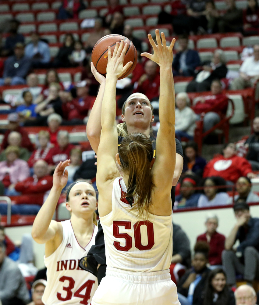Iowa Hawkeyes guard Makenzie Meyer (3) against the Indiana Hoosiers Thursday, February 21, 2019 at Simon Skjodt Assembly Hall. (Brian Ray/hawkeyesports.com)
