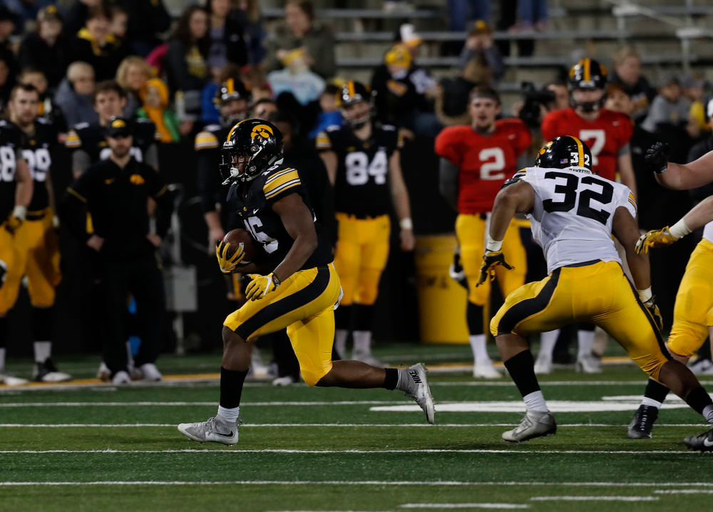 Iowa Hawkeyes running back Kyshaun Bryan (16) during their final spring practice Friday, April 20, 2018 at Kinnick Stadium. (Brian Ray/hawkeyesports.com)