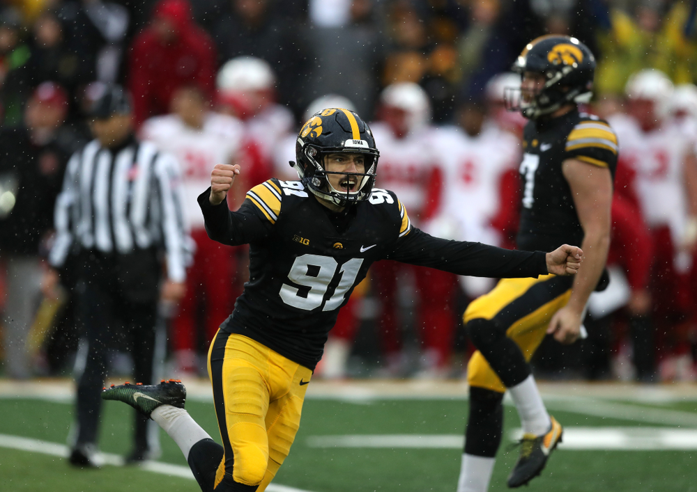 Iowa Hawkeyes place kicker Miguel Recinos (91) celebrates his 41-yard field goal to beat the Nebraska Cornhuskers Friday, November 23, 2018 at Kinnick Stadium. (Brian Ray/hawkeyesports.com)