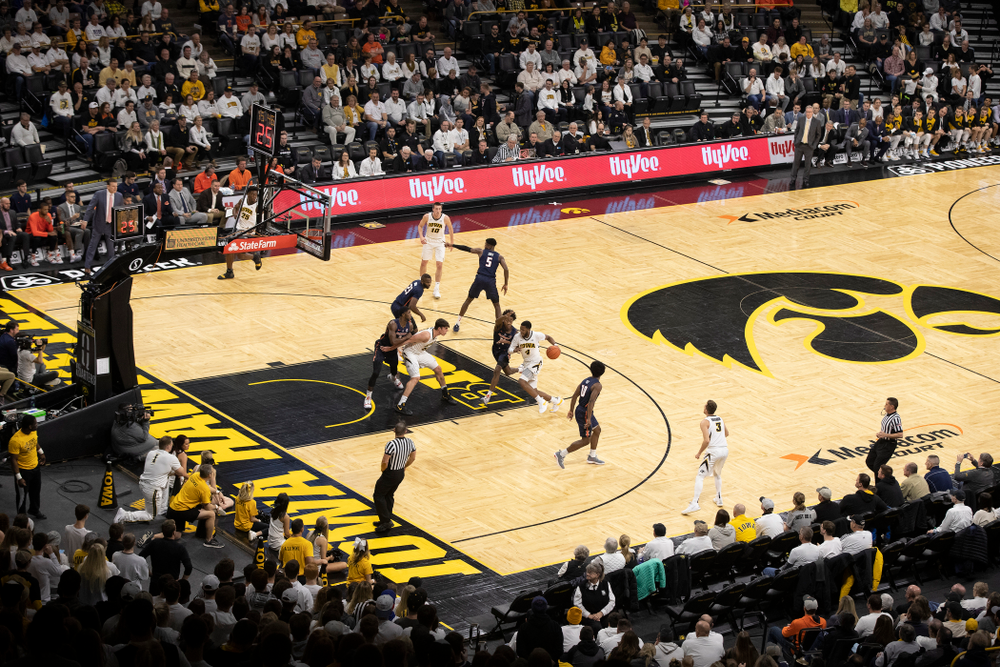 The Iowa Hawkeyes against the Illinois Fighting Illini Sunday, January 20, 2019 at Carver-Hawkeye Arena. (Brian Ray/hawkeyesports.com)