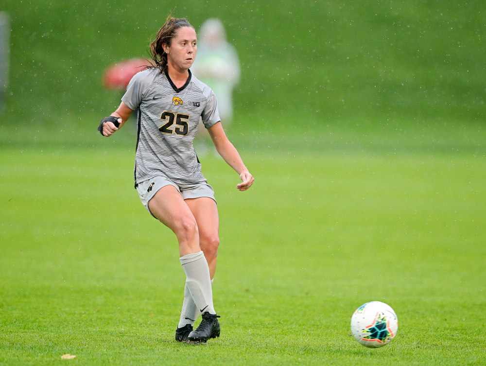 Iowa midfielder Josie Durr (25) passes the ball during the second half of their match at the Iowa Soccer Complex in Iowa City on Sunday, Sep 29, 2019. (Stephen Mally/hawkeyesports.com)