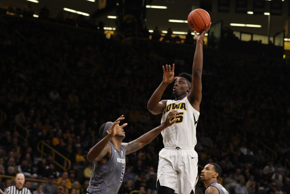 Iowa Hawkeyes forward Tyler Cook (25) against the Northwestern Wildcats Sunday, February 10, 2019 at Carver-Hawkeye Arena. (Brian Ray/hawkeyesports.com)