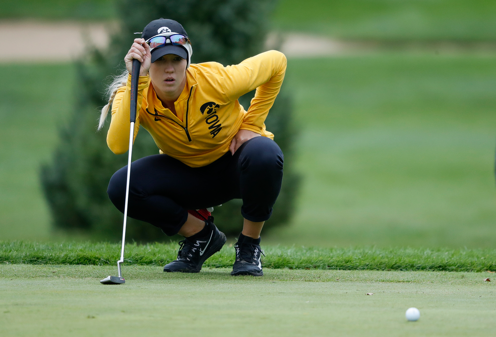 Iowa's Shawn Rennegarbe lines up a putt during the Diane Thomason Invitational at Finkbine Golf Course on September 29, 2018. (Tork Mason/hawkeyesports.com)