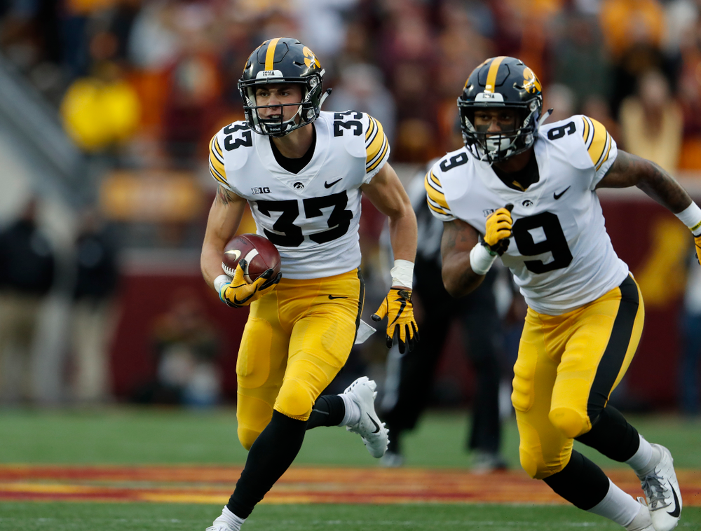 Iowa Hawkeyes defensive back Riley Moss (33) against the Minnesota Golden Gophers Saturday, October 6, 2018 at TCF Bank Stadium. (Brian Ray/hawkeyesports.com)
