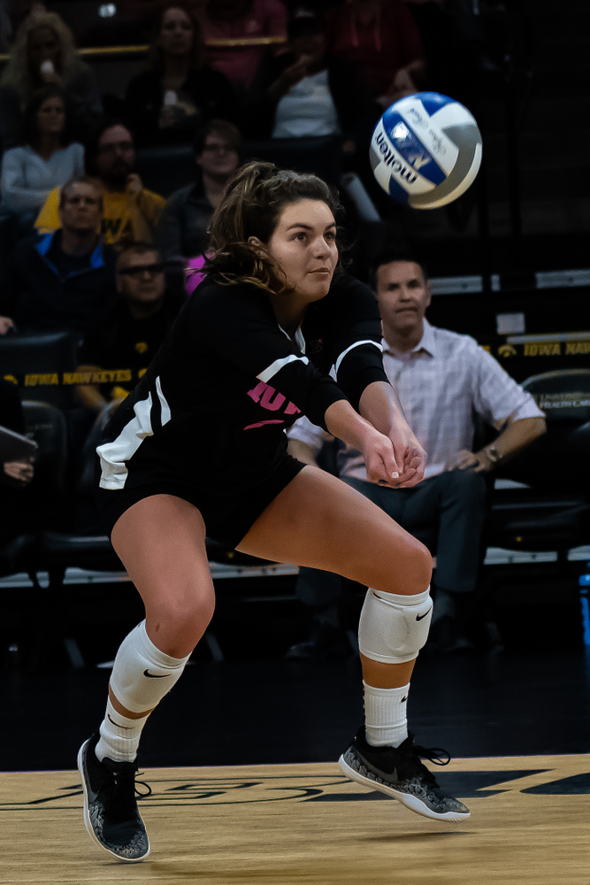Iowa Hawkeyes defensive specialist Molly Kelly (1) against the Wisconsin Badgers Saturday, October 6, 2018 at Carver-Hawkeye Arena. (Clem Messerli/Iowa Sports Pictures)